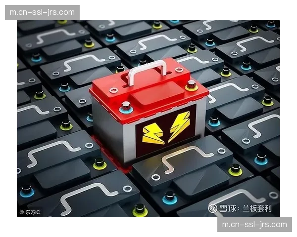 板仓滉阿贾克斯表现稳健，日本后防核心地位日益巩固